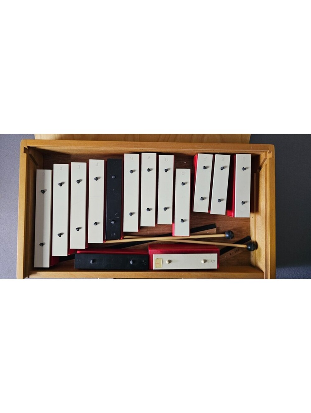 Suzuki SB-13 Sound Block Set+1  (14) (Glockenspiel/Xylophone)  Used Vey Good.